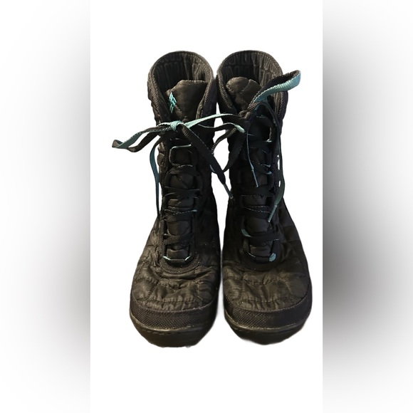 Columbia Omni-Tech Mid Lace Boots. - Picture 5 of 8